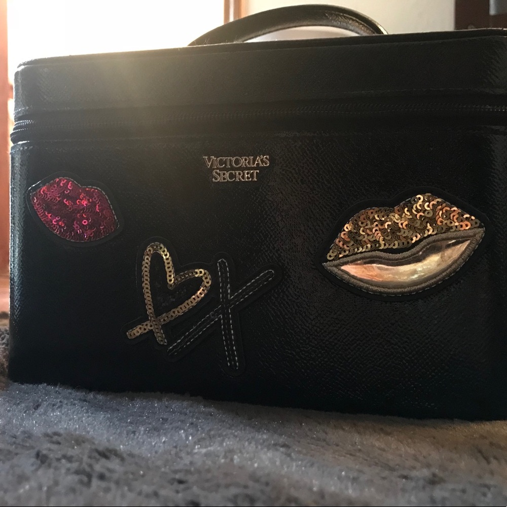👝FINAL SALE👝Victoria’s Secret Vanity Case